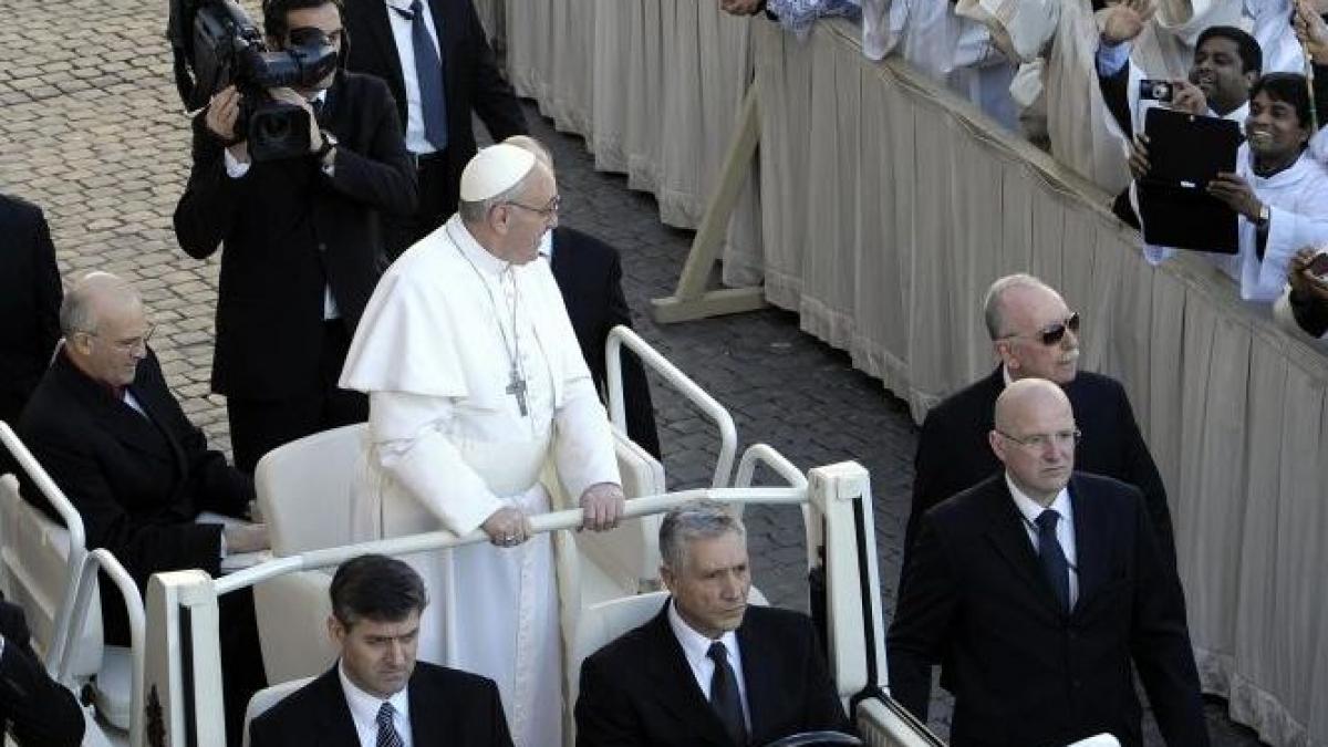 Papa Francisc face apel la DIALOG în Kiev