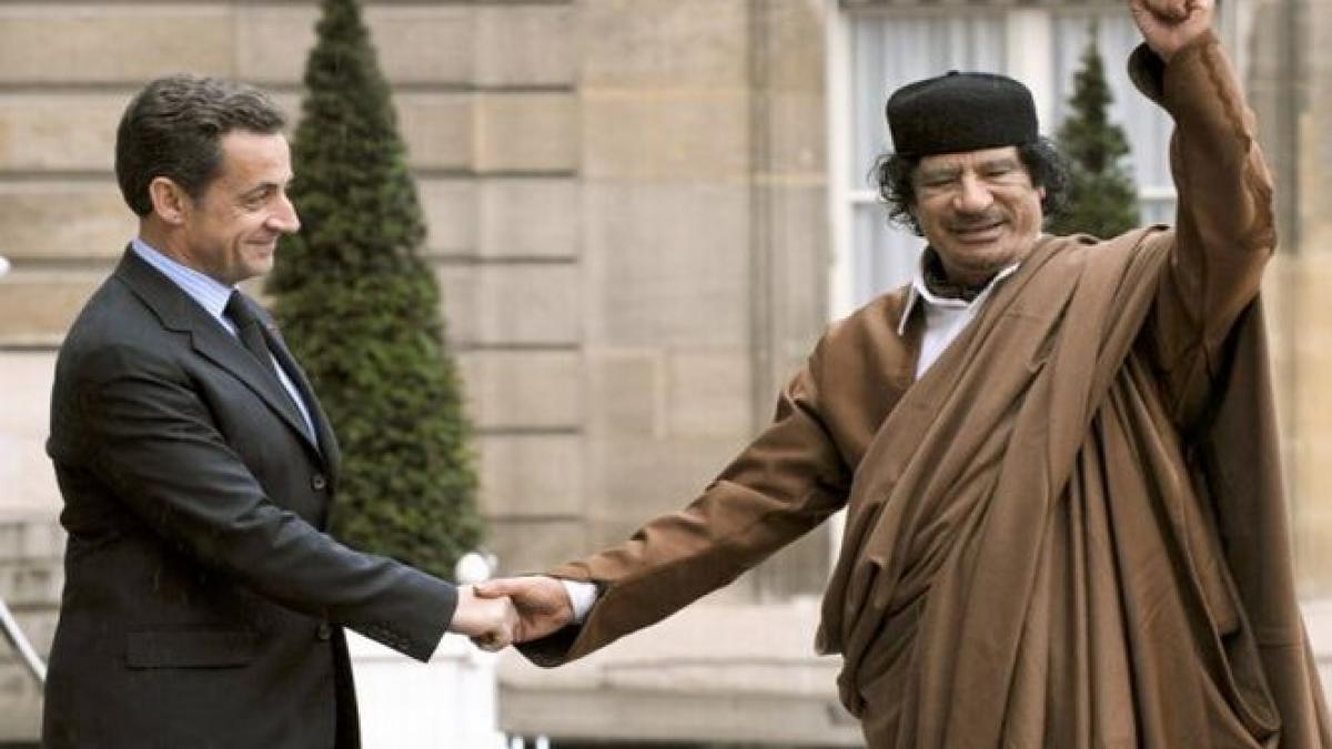 Gaddafi l-a ajutat pe &quot;bolnavul mintal&quot;, Sarkozy, să ajungă preşedintele Franţei