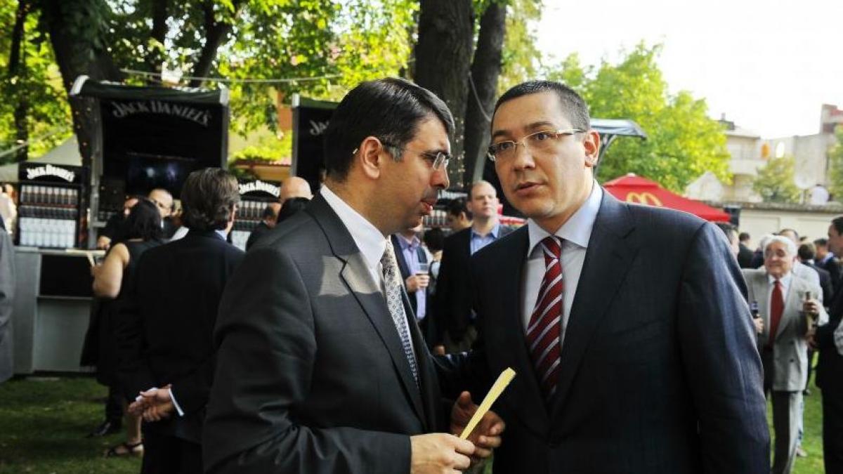 Victor Ponta, la Ministerul Justiţiei, unde Cazanciuc centralizează propunerile de modificare a Codului de procedură penală