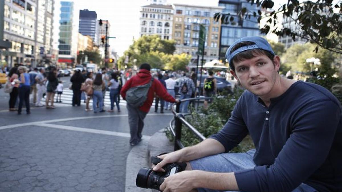 El este Brandon Stanton, omul din spatele aparatului &quot;Humans of New York&quot;