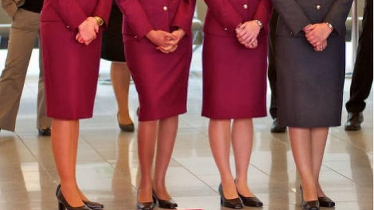 Qatar Airways acuzată de discriminare după ce a cerut femeilor să vină la interviu în fuste scurte