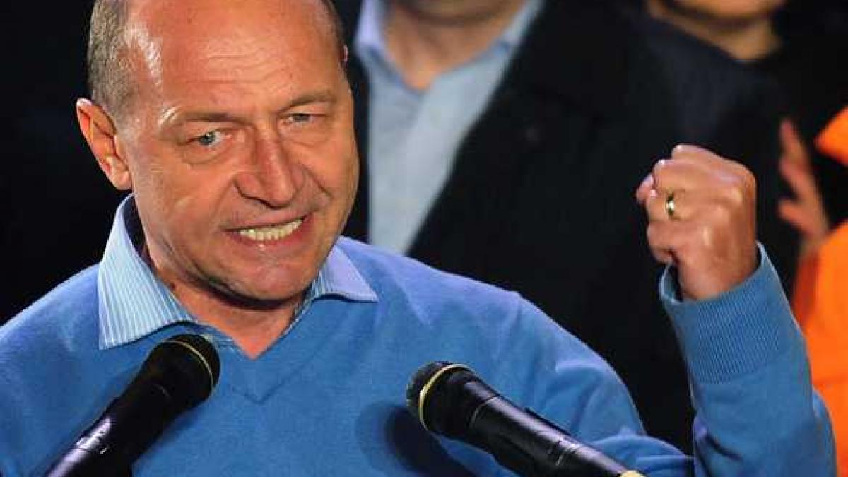 România, după ZECE ANI DE SCLAVIE. 2008, anul în care ne-am IZBIT cu putere de tsnuamiul crizei economice, chiar dacă Băsescu spunea că nu vom fi afectaţi