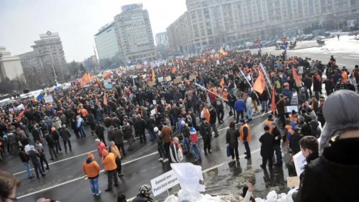 Miting al PDL în Bucureşti: Peste 7.000 de protestatari, printre care lideri ai partidului