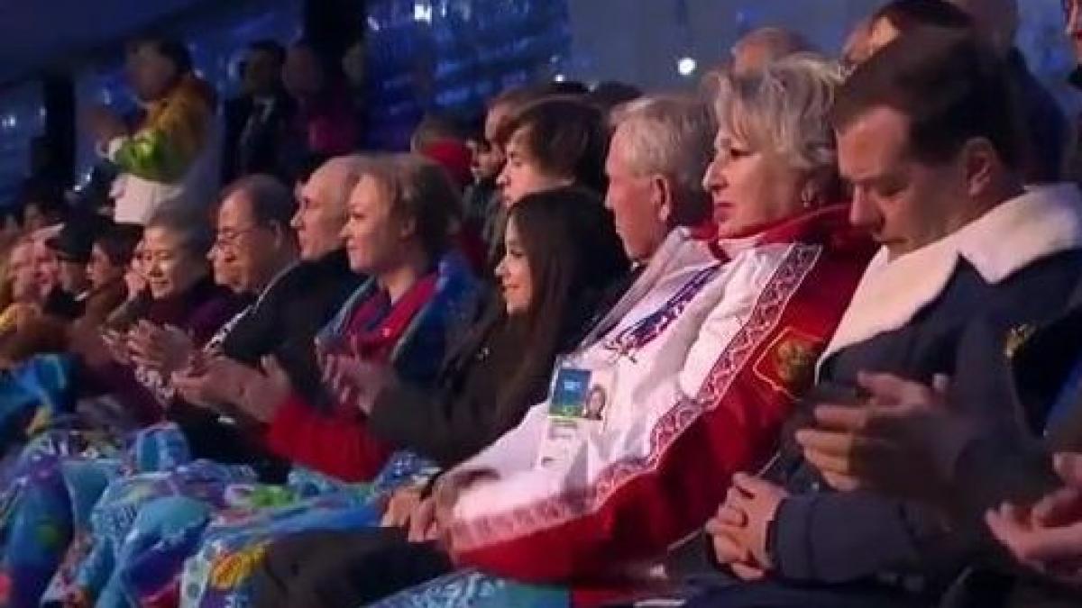 Premierul Rusiei, IRONIZAT pentru că ar fi adormit în timpul ceremoniei de deschidere a JO