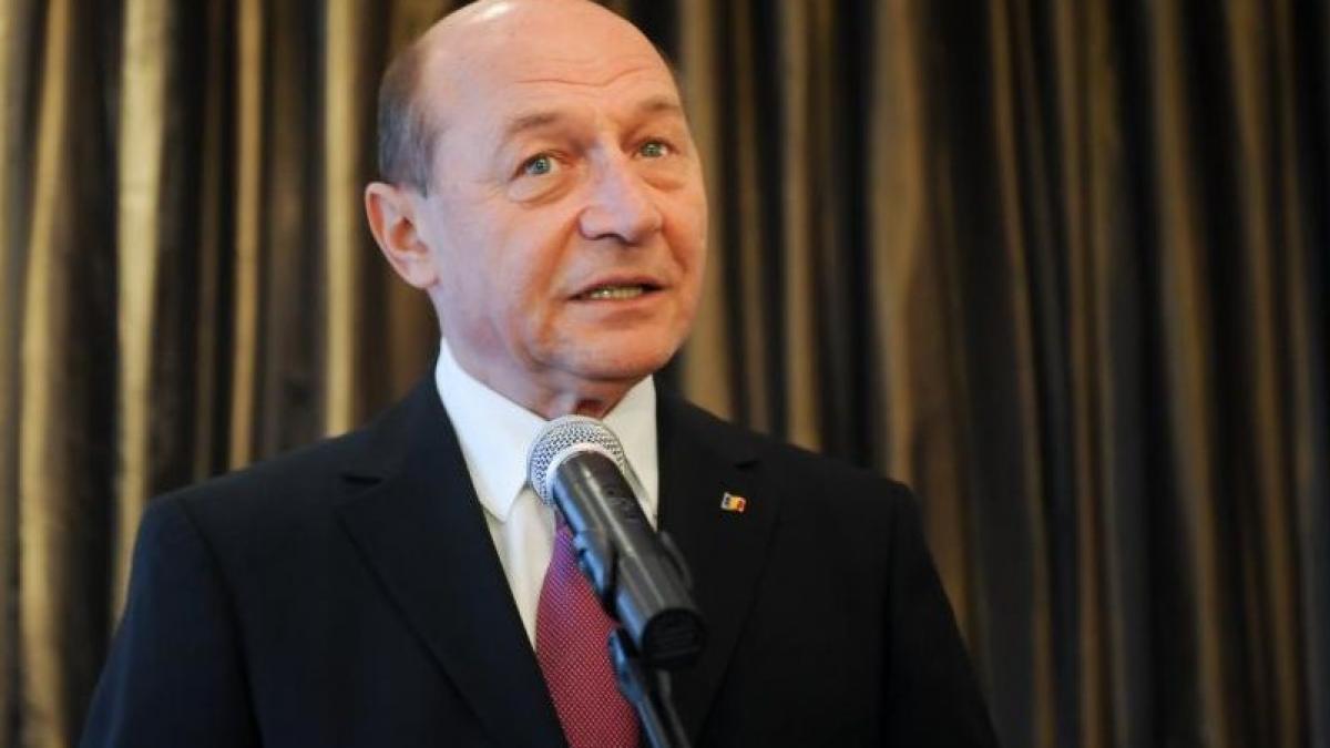 Traian Băsescu: Avem o problemă în interiorul societăţii, care este tolerantă la corupţie