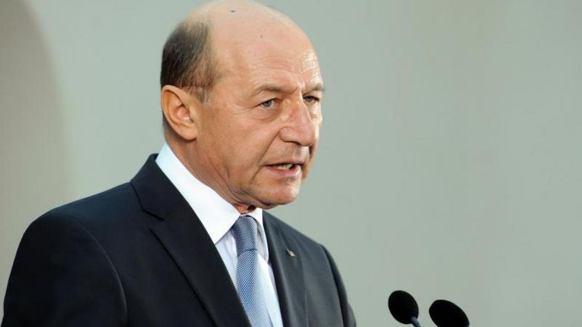 Traian Băsescu: Partidul Mişcarea Populară este un copil prematur al fundaţiei