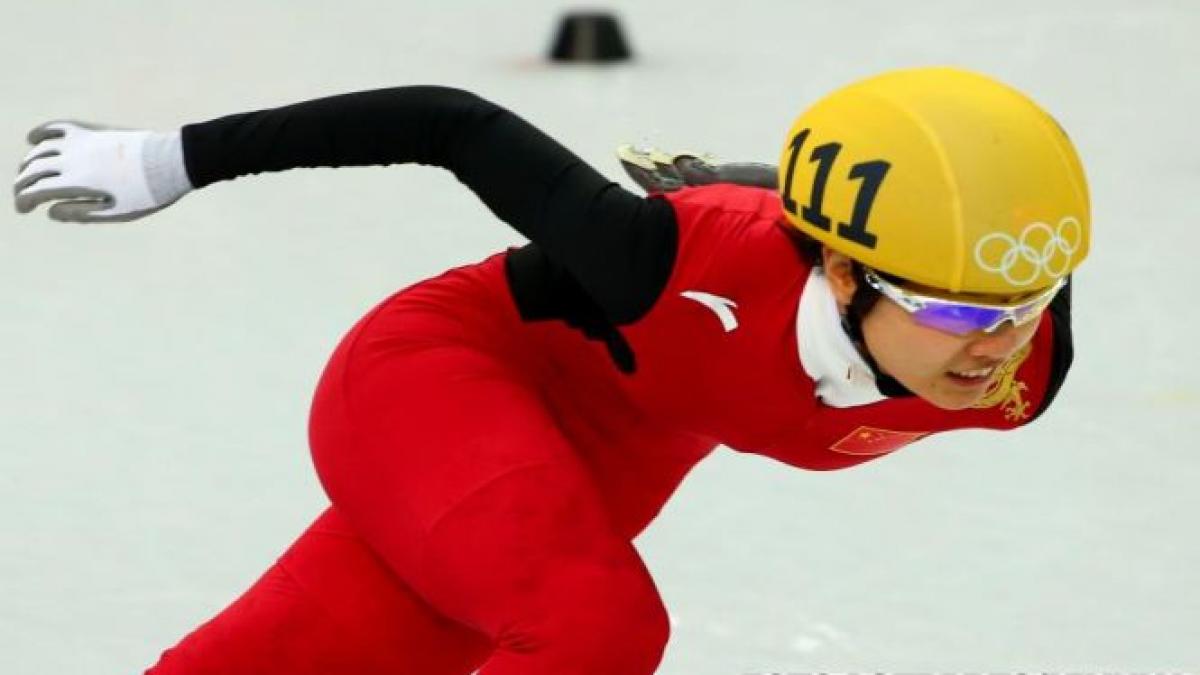 Chinezoaica Li Jianrou, campioană olimpică în proba de 500 metri la short-track