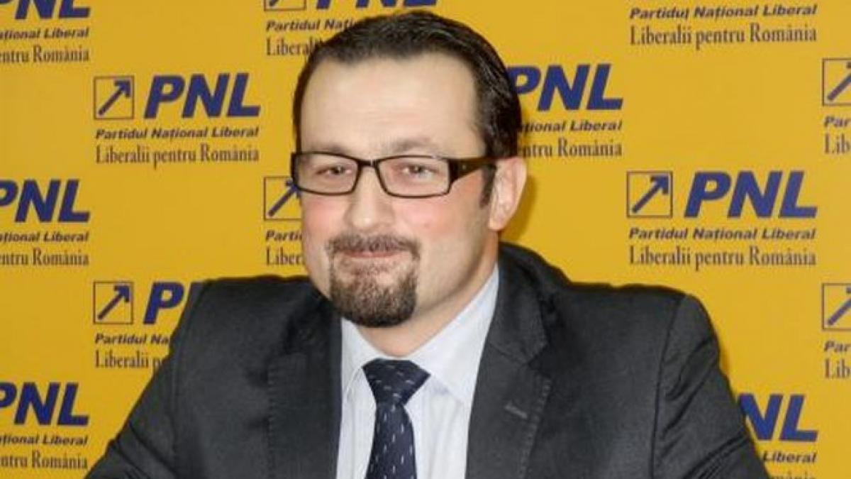 Senator PNL, declaraţie de război către PSD: A rămâne la guvernare alături de social-democraţi este o crimă