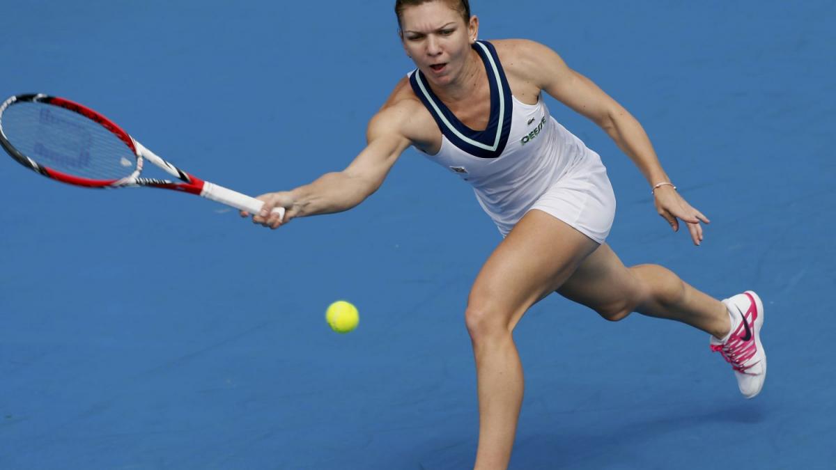 Simona Halep a abandonat în primul tur al turneului din Dubai. A acuzat probleme cu glezna şi umărul