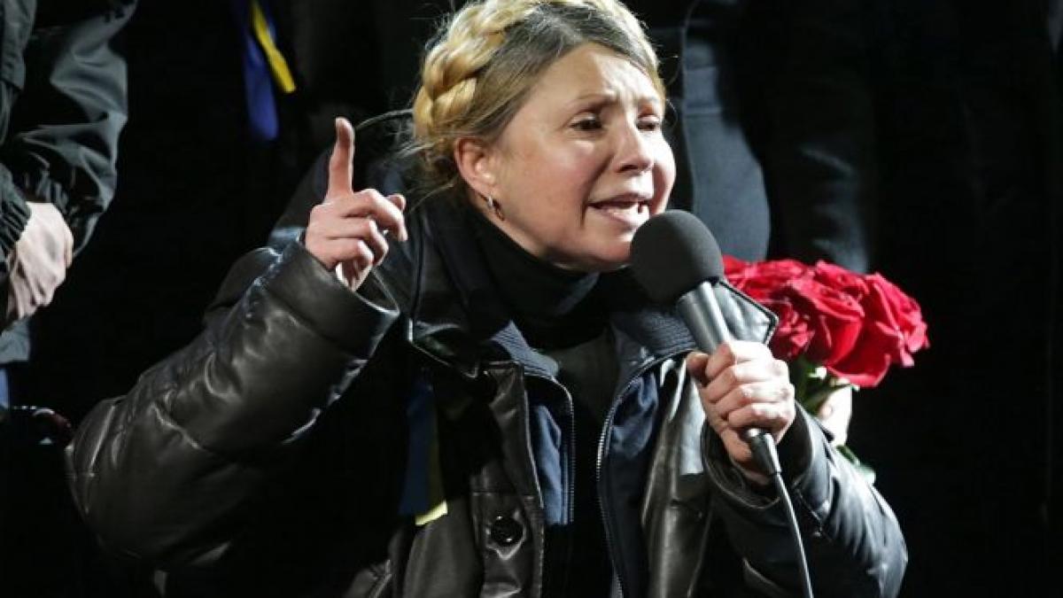 Iulia Timoşenko, în faţa zecilor de mii de protestatari din Kiev. &quot;Sunt sigură că Ucraina va intra în UE”