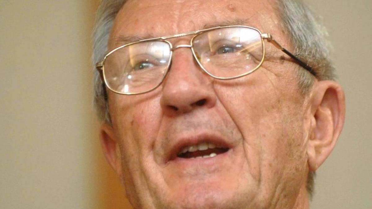 Victor Athanasie Stănculescu cere eliberarea condiţionată