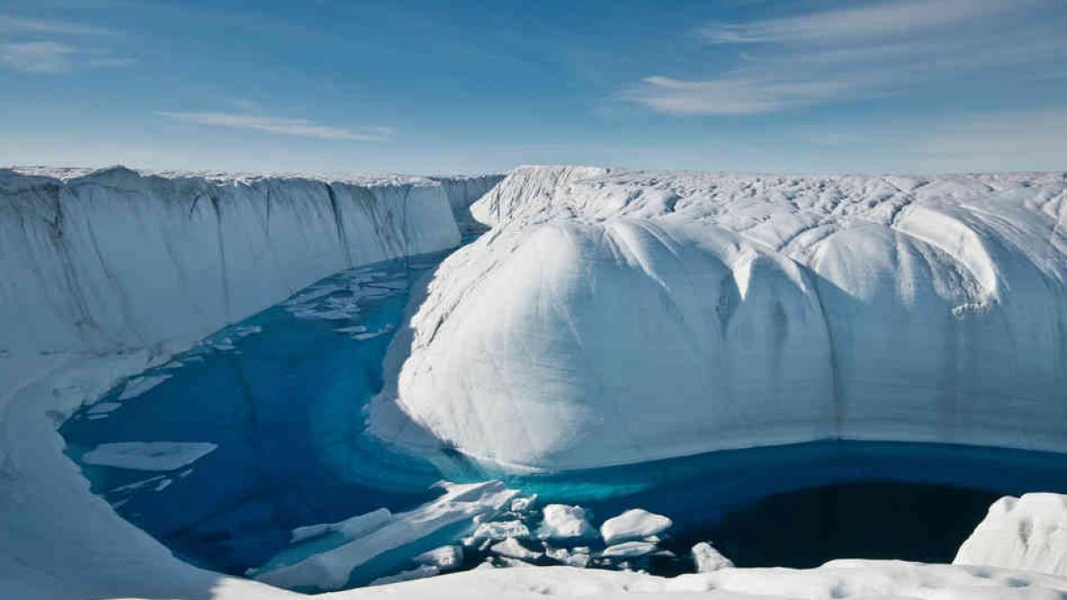 Imagini ÎNGRIJORĂTOARE surprinse în Antarctica. &quot;Se vede cum DISPARE&quot;