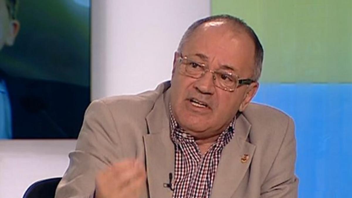 Sorin Roşca Stănescu: PNL a făcut &quot;presiuni uriaşe&quot; asupra lui Crin Antonescu