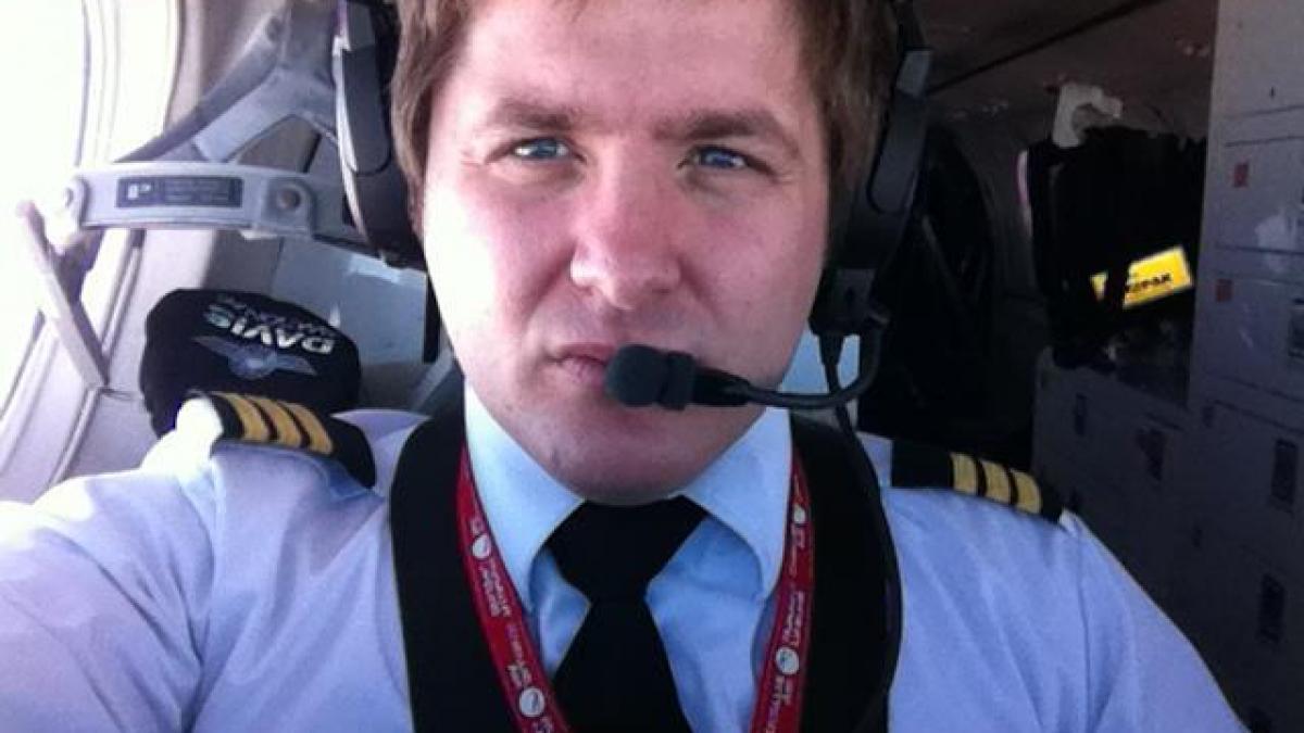 Românul care salvează vieţile canadienilor în fiecare zi. Este pilot pe o ambulanţă aeriană