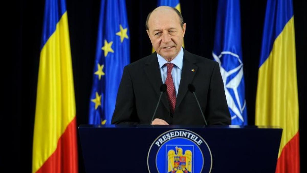 Băsescu: Cea mai rapidă soluţie, asumarea răspunderii pe un nou program de guvernare