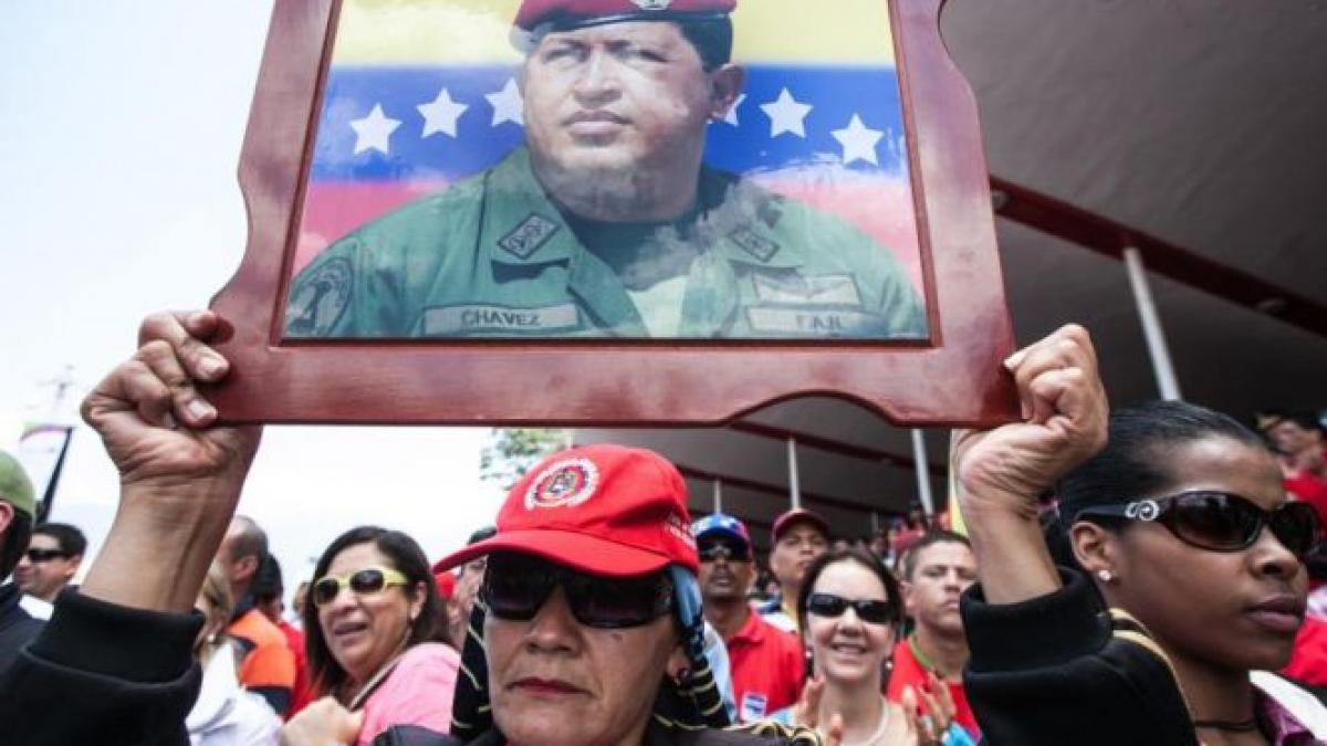 După un an de la moartea lui Hugo Chavez, Venezuela este cufundată în cea mai mare revoltă din ultimii 10 ani