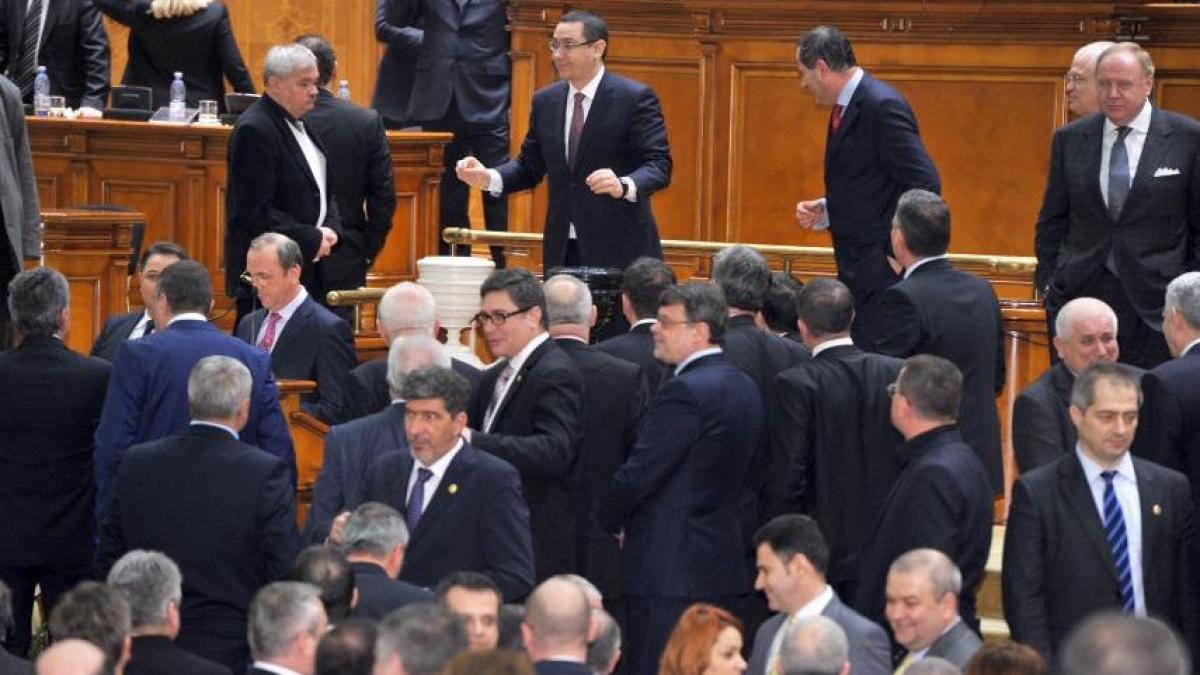 Săptămână agitată pe scena politică. Guvernul Ponta III se întoarce în Parlament pentru votul pe programul de guvernare