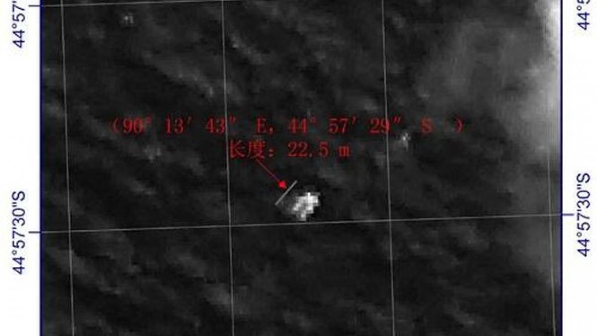 Sute de obiecte, localizate de un satelit thailandez într-o zonă de căutare a avionului FANTOMĂ: Nu îndrăznim să confirmăm că sunt fragmente ale avionului