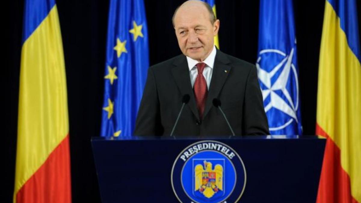 Băsescu: Salut începerea dezangajării forţelor militare ale Rusiei de la frontiera cu Ucraina