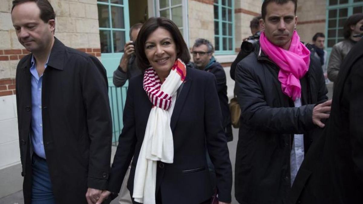 Socialista Anne Hidalgo, aleasă oficial PRIMA FEMEIE PRIMAR a capitalei franceze