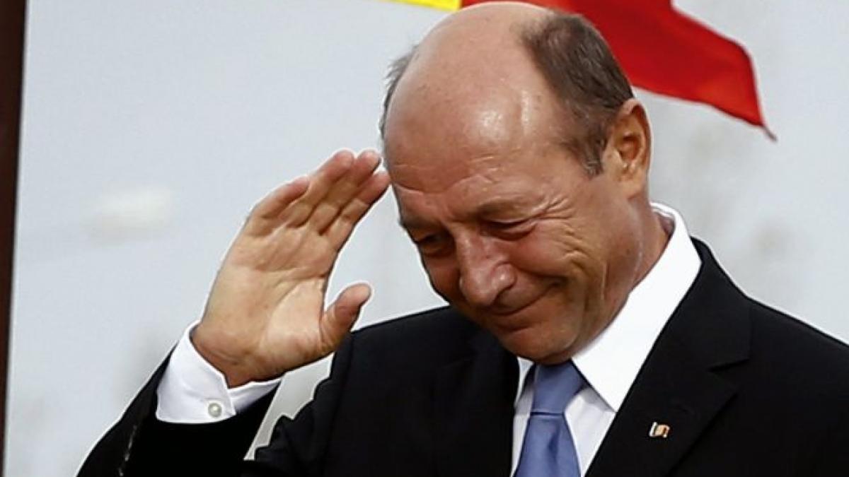 Traian Băsescu îşi plănuieşte rămânerea la putere. „Vă treziţi cu mine la anul pe aici!”