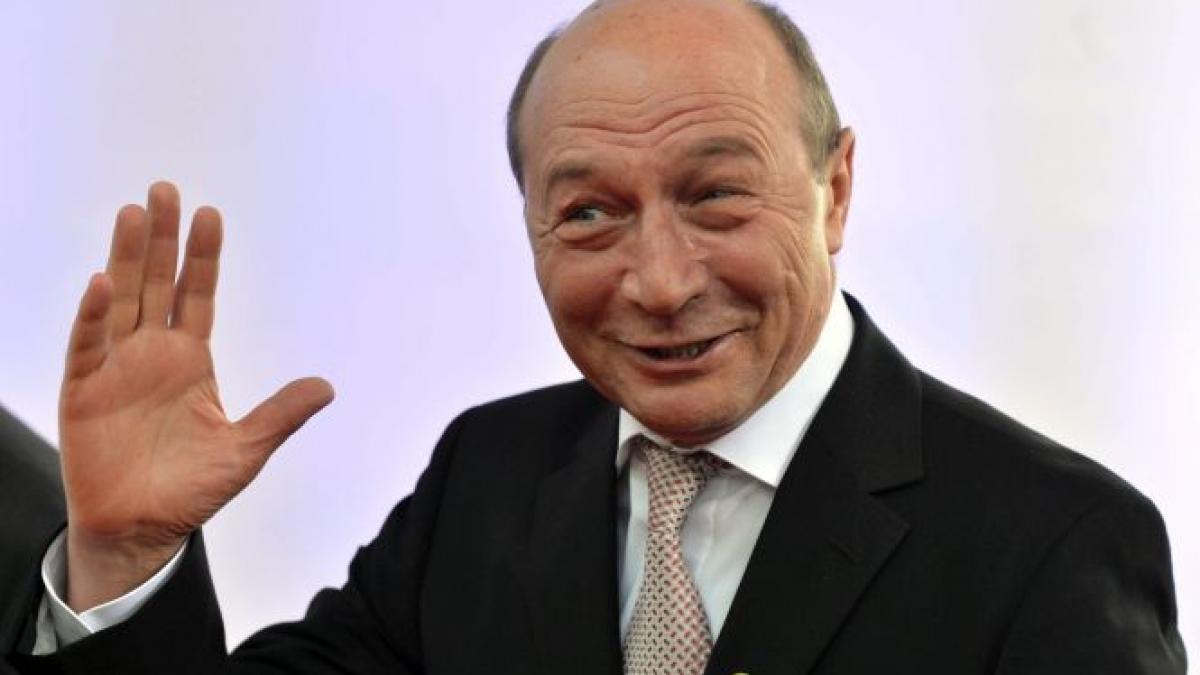 Scandalul şantajului Băsescu-Firea ia amploare. Preşedintele îi spune lui Pandele ce DOSAR îl aşteaptă