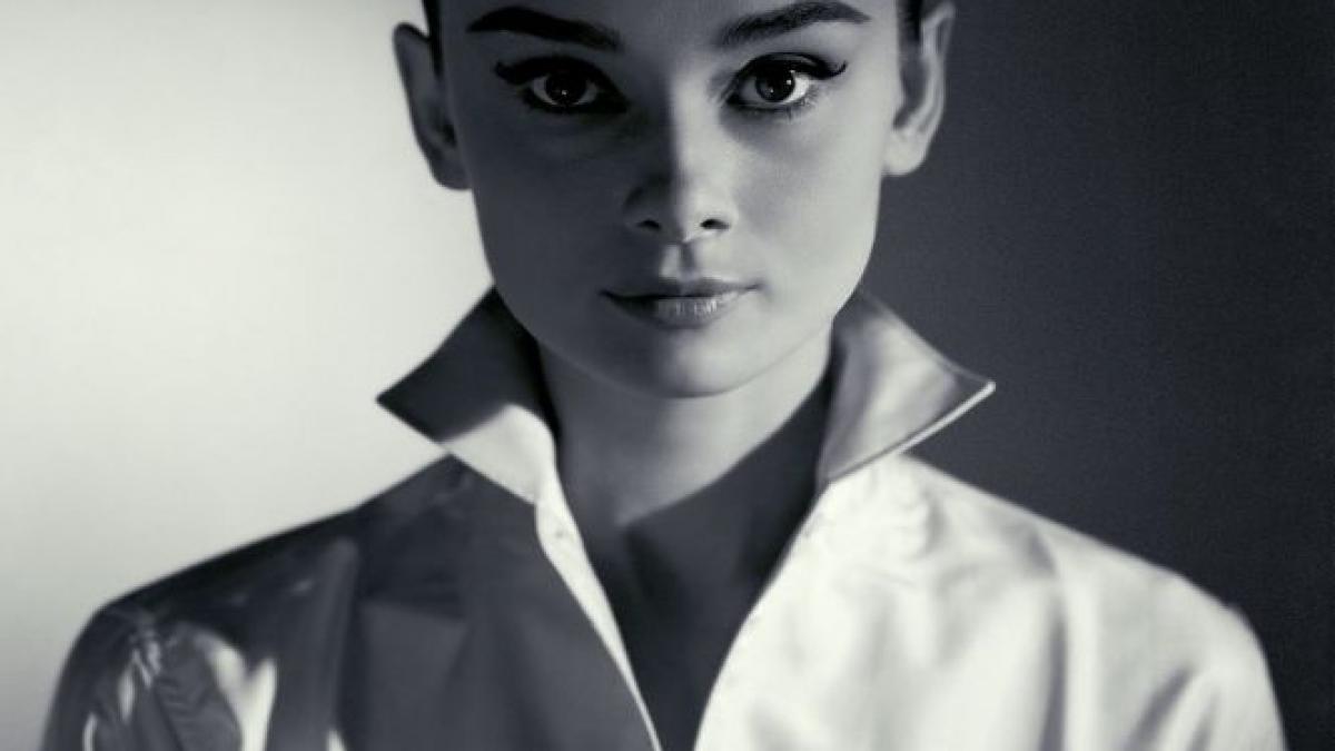 Audrey Hepburn, desemnată mai frumoasă femeie din ultimii 50 de ani