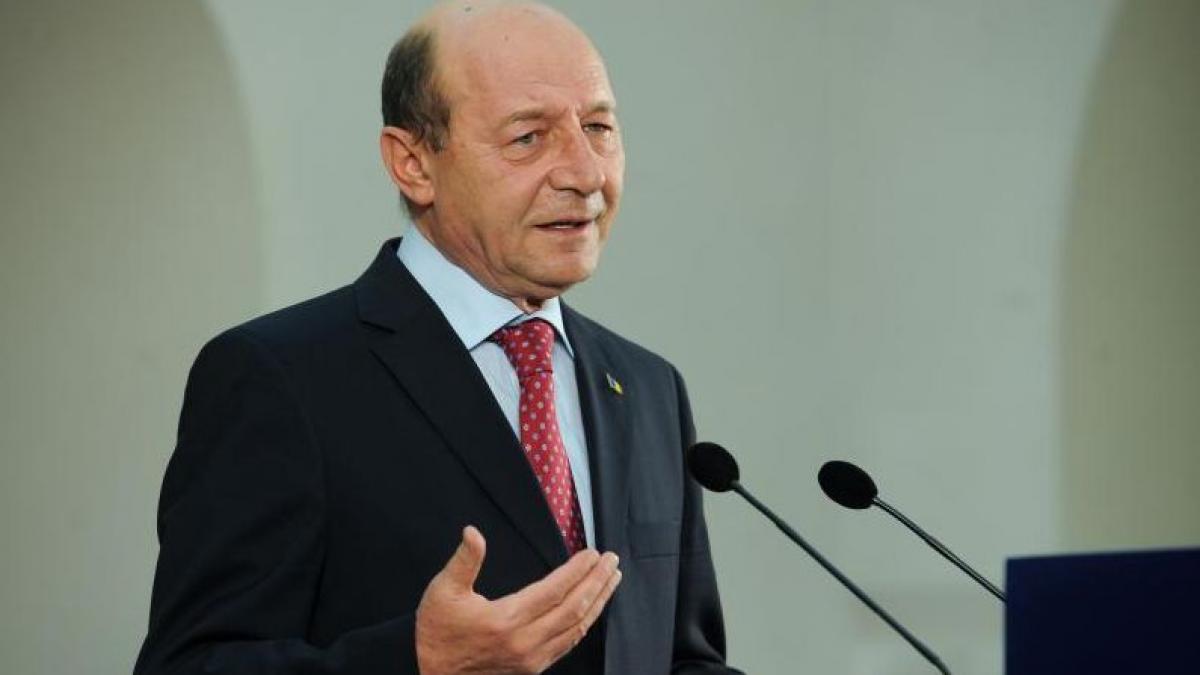 Partidul lui Traian Băsescu, campanie cu LISTE FALSE