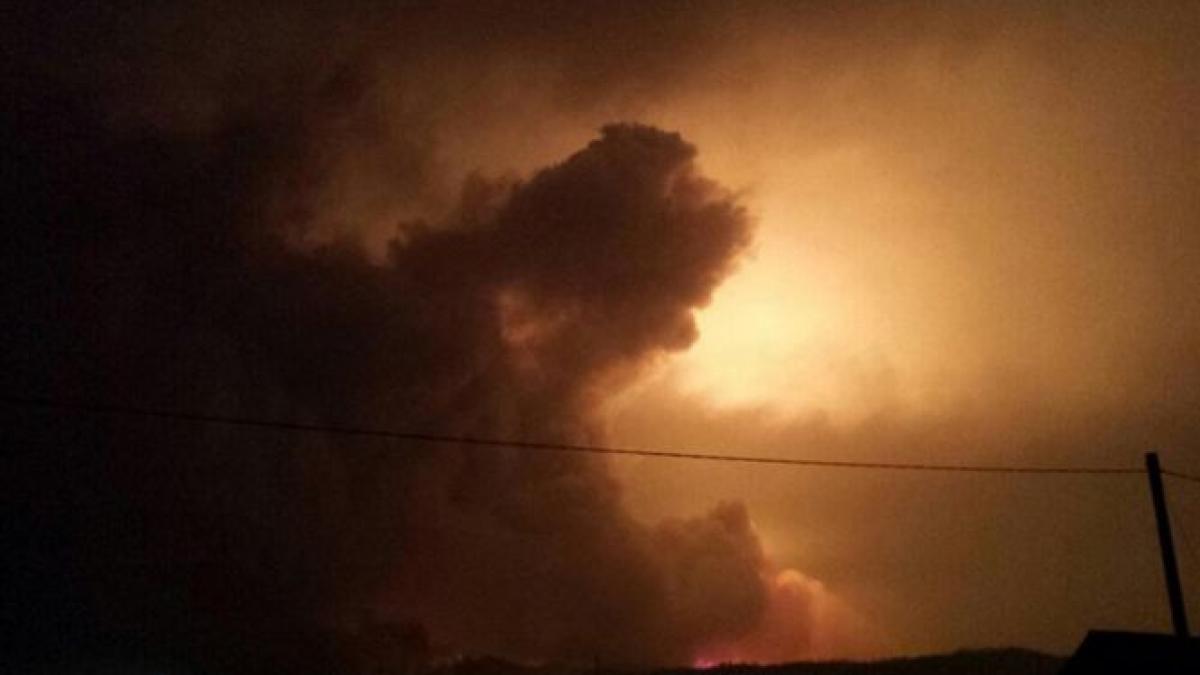 Explozii puternice, urmate de incendiu, la un depozit militar din Siberia