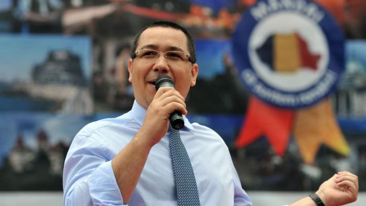 Victor Ponta, la &quot;Sâmbra oilor&quot;: Traian Băsescu nu a putut să vină, m-a rugat să vă salut 