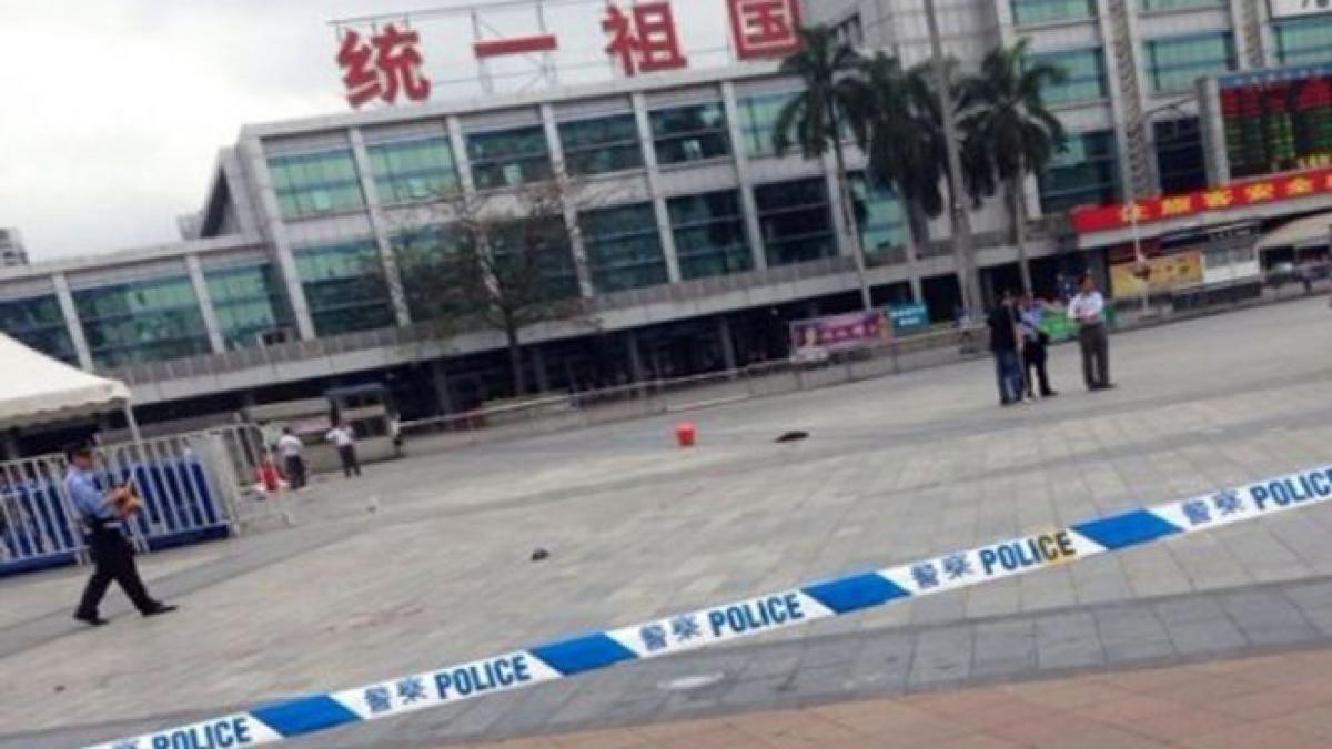 China. 6 persoane au fost rănite cu cuţitul, pe peronul unei gări din Guangzhou