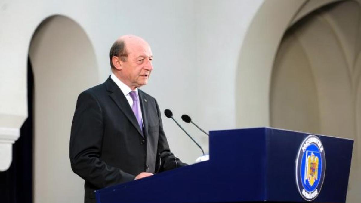 Băsescu: Voi fi un sprijin pentru oricine încearcă să-şi recâştige dreptatea în instanţă pe acuzaţiile mincinoase ale premierului 