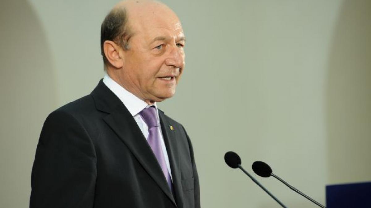 Băsescu: Astăzi pot spune că arhiva SRI şi arhiva SIE, cu Dunărea Operativă s-au predat integral