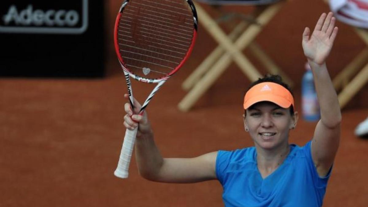 Simona Halep a învins-o pe Ana Ivanovic şi s-a calificat în semifinale la Madrid