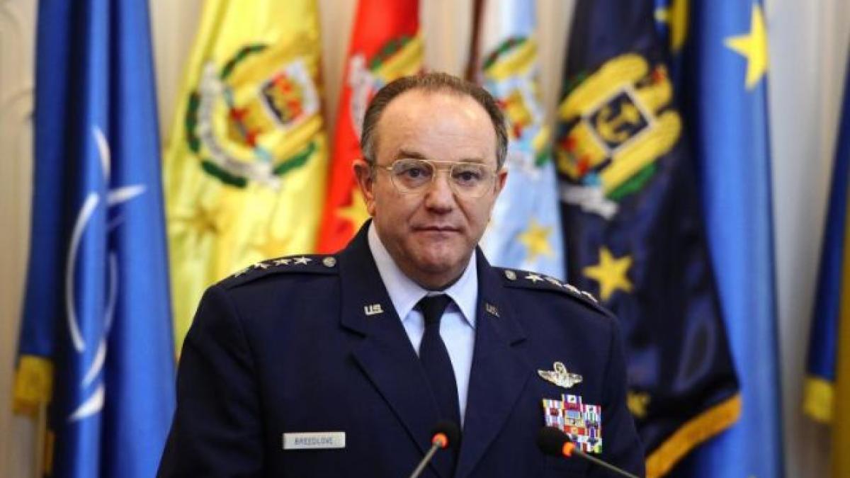 Comandantul NATO în Europa: Suntem pregătiţi să iniţiem măsuri de apărare suplimentare în est