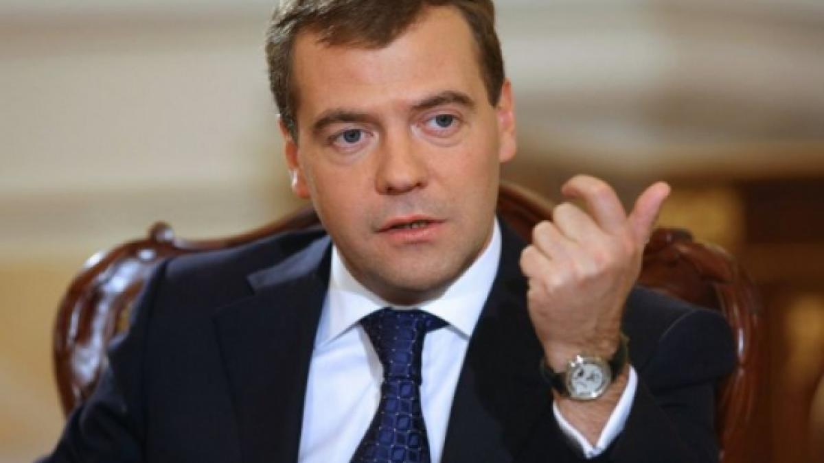 Medvedev ameninţă Republica Moldova cu sancţiuni economice 