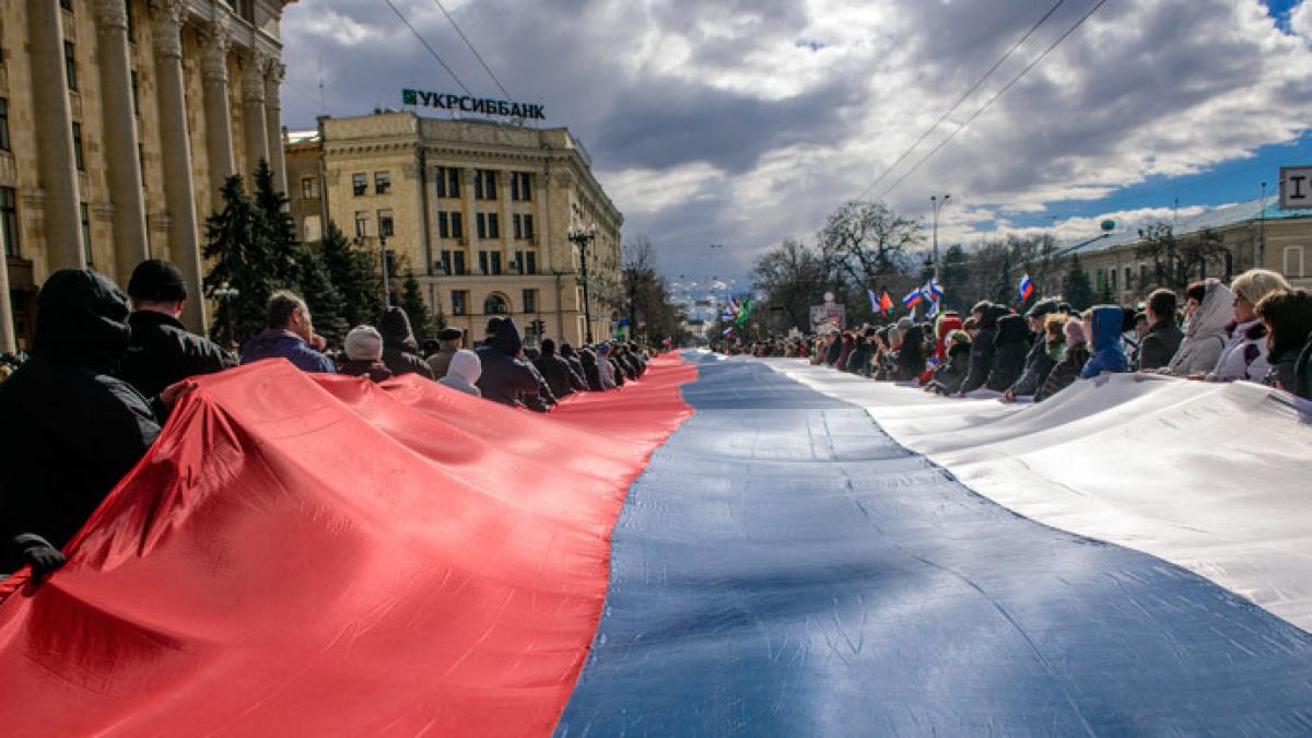 Vladimir Putin TRIUMFĂ. Rezultate COPLEŞITOARE ale referendumului din Doneţk