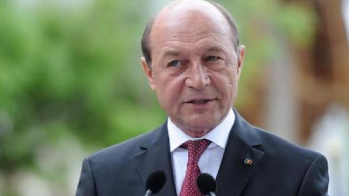 Traian Băsescu a lansat un nou tir de acuzaţii asupra trustului Intact