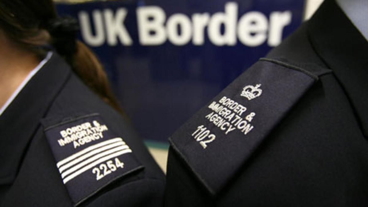 UK-border-control-010.jpg