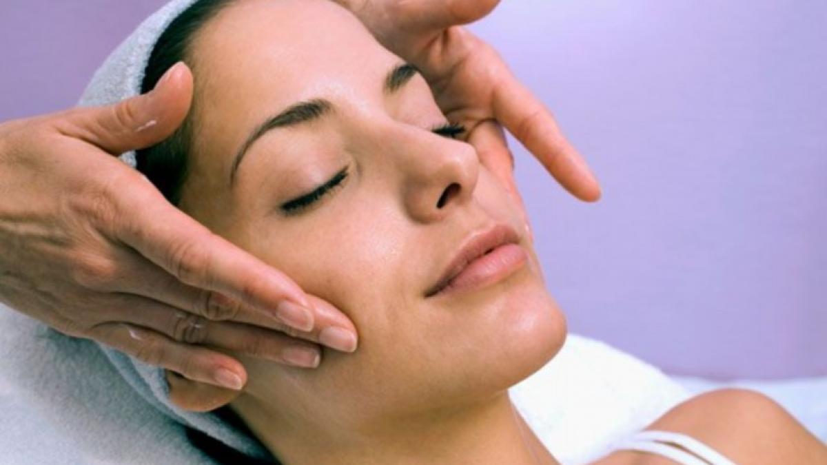 facial massage2.jpg