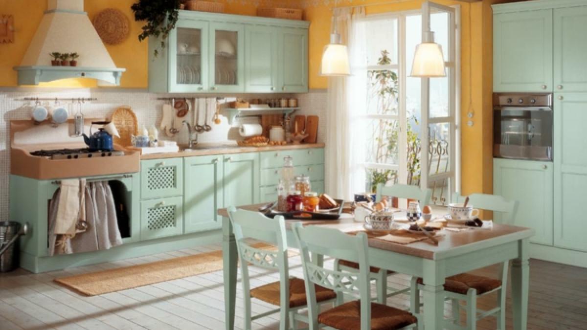 blue-kitchen-cupboard-Shabby-Chic.jpg