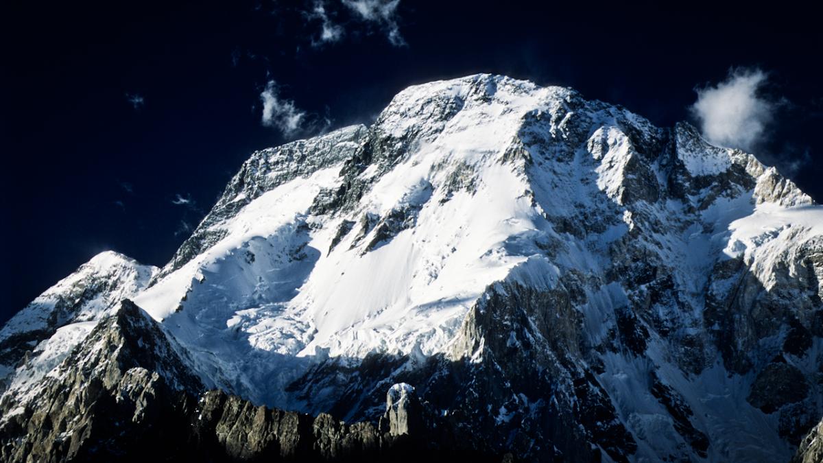 Pt WEB_Broad Peak (8047m)_foto Alex Gavan.jpg