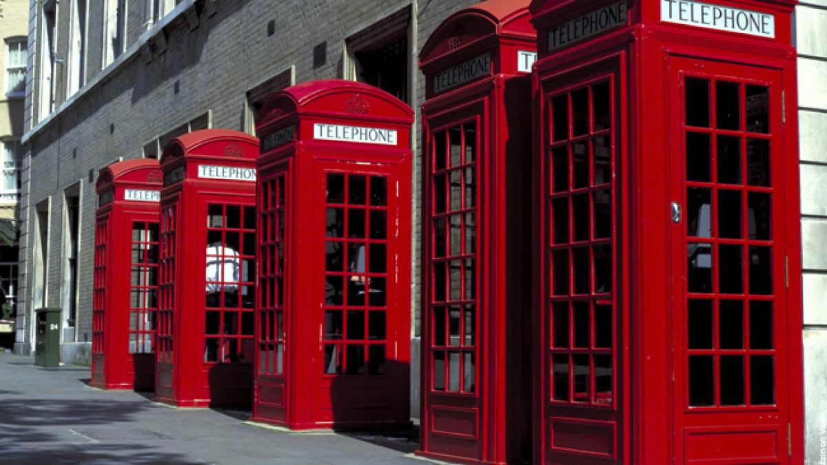 SmlLondonPhoneBox1.jpg