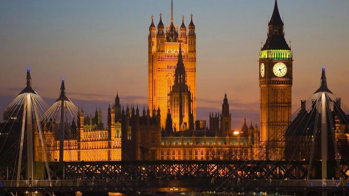 London river-thames-below-big-ben-.jpg