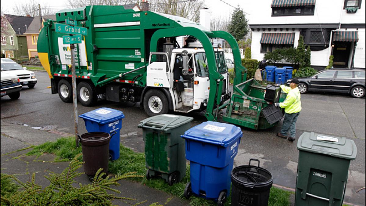 120411_seattle_garbage_1_660.jpg