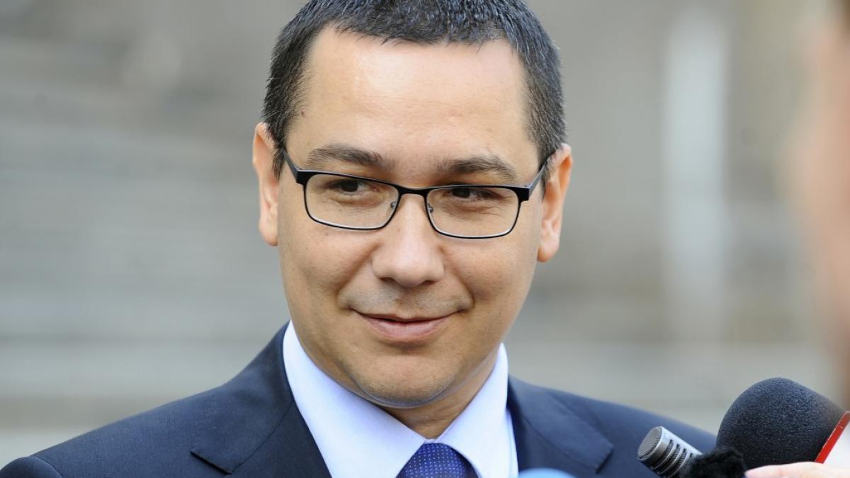 Romanian-prime-minister-Victor-Ponta-by-gov-ro.jpg