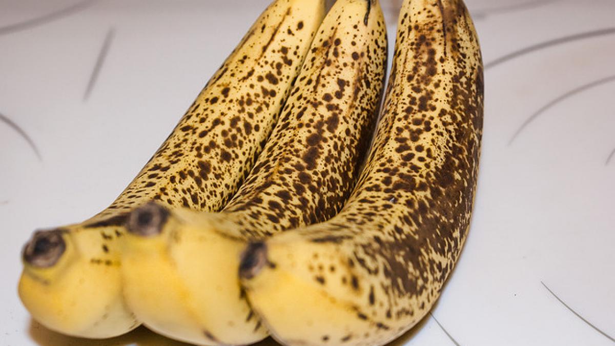 extra-ripe-bananas.jpg