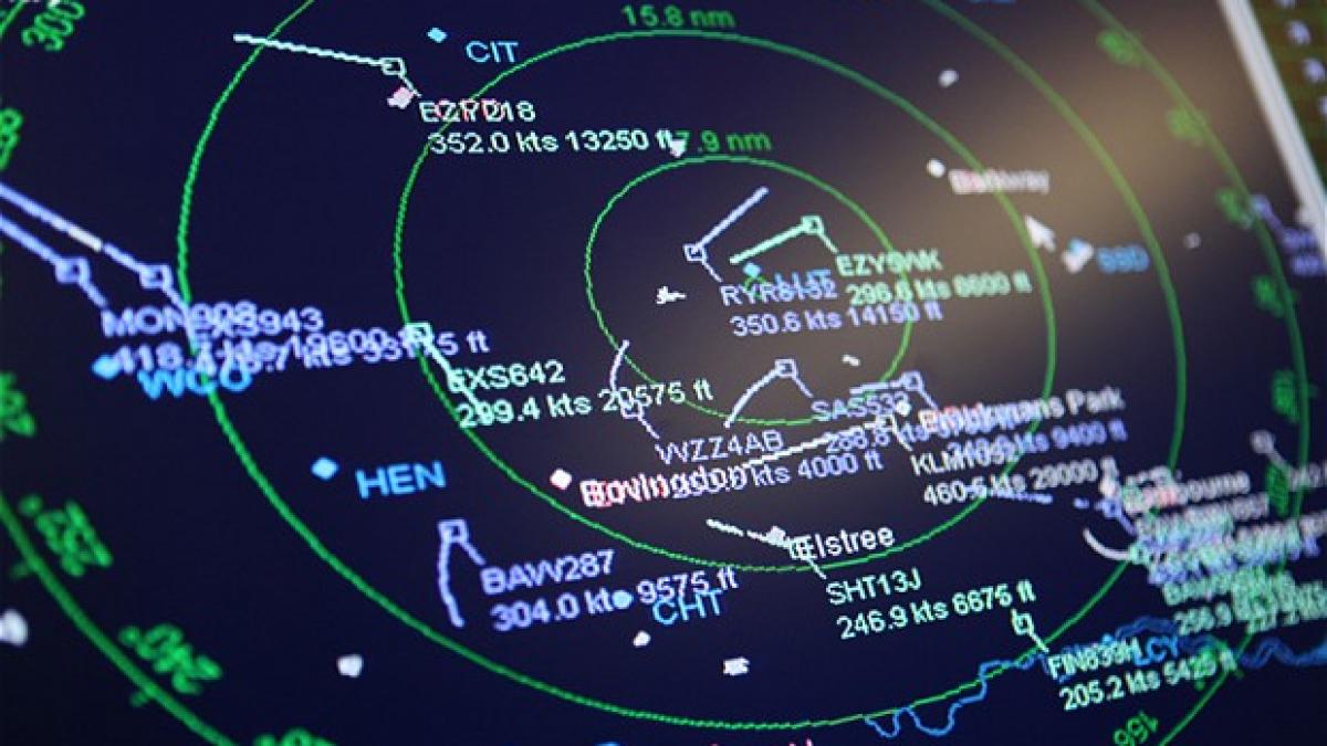 Air_traffic_radar__2941272b.jpg