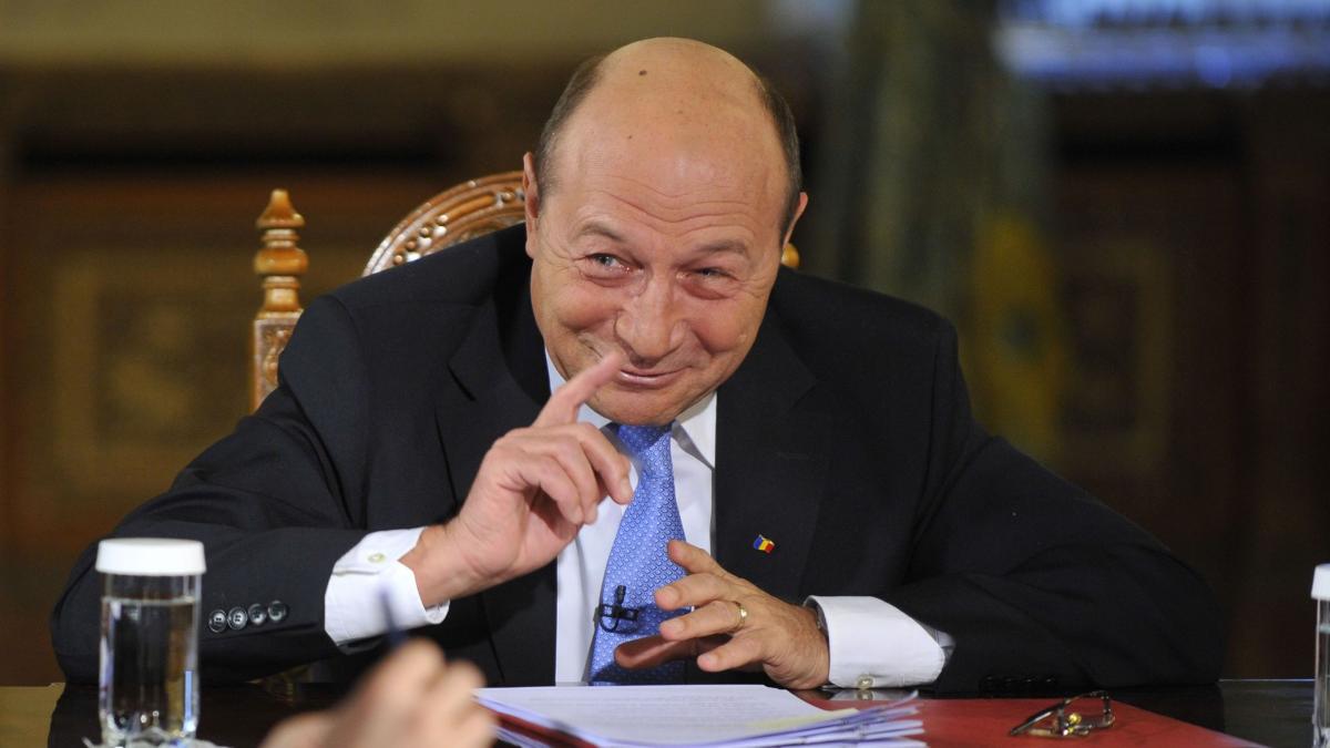 basescu650834_91925800.jpg