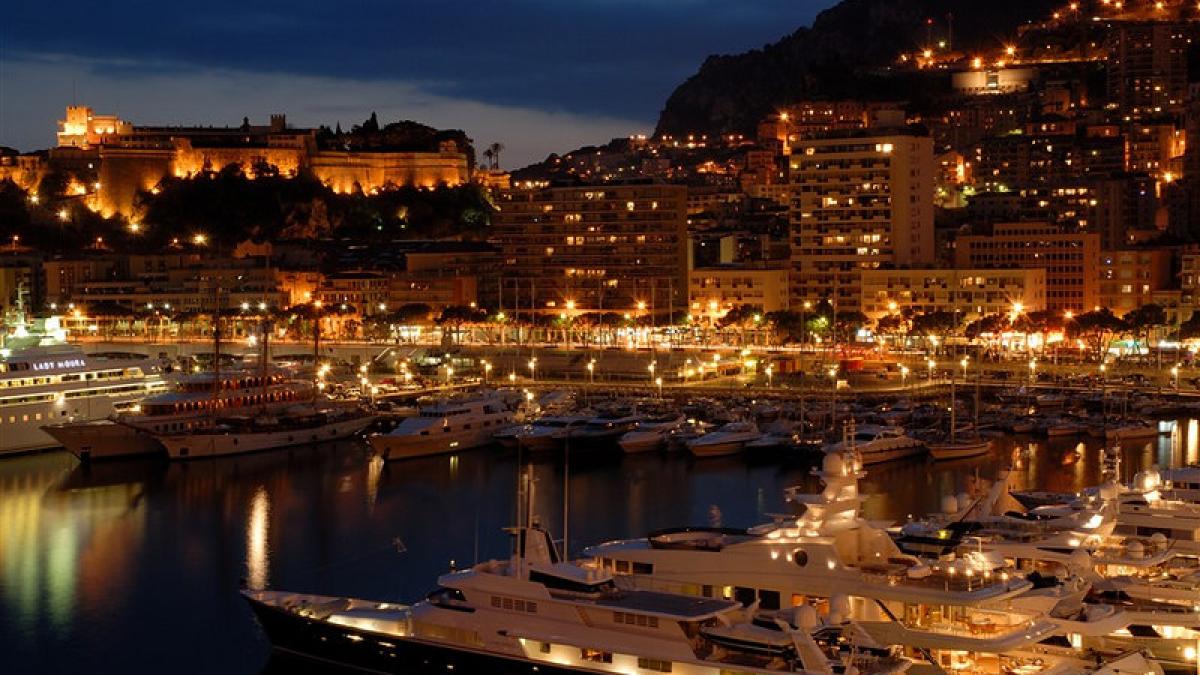 Monaco-Harbor-Night-1-L.jpg